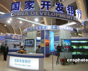 投资者如何通过银行获取投资教育资源？