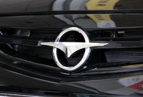 汽车的安全气囊配置对行车安全性的重要性如何？